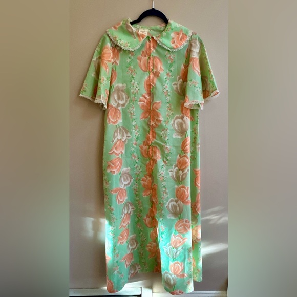Other - Vintage Floral Cottagecore Collared House Dress Mumu Nightgown with Pocket, USA